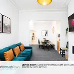 Scarborough Stays - Trafalgar Lodge - 4 Bedroomed House - Free Parking