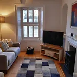 Sanderling - Grade 2 Listed Georgian Townhouse By The Sea