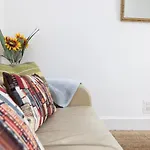 Joivy Cosy Flat In The Heart Of Edinburgh