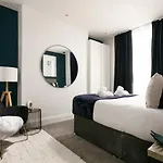 The Luxe - Premium Georgian Central Plymouth House - Sleeps 8 - Habita Property