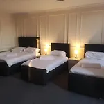 Penthouse Flat With River View, 1C