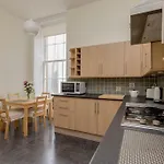 St James Quarter 2 Bed Apartment