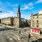 Artsy Modern 1Br Home In Abbeyhill