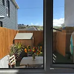 Flat Rocks, With Parking, 100M From Beach
