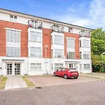 Chancellor Court Apartment