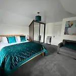 Camellia Cottage