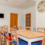 Pen-Y-Thon House