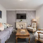 9A Millbrae - Donnini Apartments