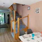 Two Bedroom Cottage - Country Lane -10 Min Walk To Perranporth Beach