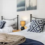 A Modern And Cosy Apartment Just Yards From Brixham'S Bustling Harbourside