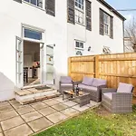 Lovely Heather House Accommodation 3 Kings 1 Double Sofa