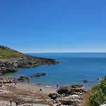 The Mumbles - Bungalow - 2 Bedrooms - Pet Friendly