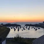 Aberaeron Island House - Panoramic Harbour Views