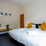 Guestready - Stunning 3Br Near Anfield Stadium