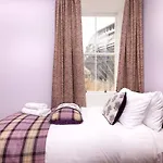Joivy Cozy Apt Near Edinburgh Castle