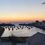 Aberaeron Island House - Panoramic Harbour Views