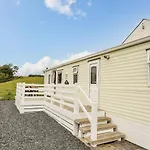 Ty Newydd Caravan