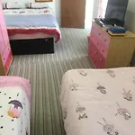Pink House ,Opposite Beach ,Sleeps 6 , 2 Bedroom Ground Floor Self Contained Garden Flat , Private Entrance , Kitchen , Guaranteed Parking ,Wifi , Movies ,Bathroom ,Fridge , Microwave ,Bedroom 1, Double Bed & 2 Single Beds ,Bedroom 2 , Double Bed