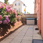 Flat 18