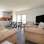 Atlantic Apartment