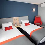 Knowsley Inn & Lounge