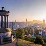 Holiday Inn Express Edinburgh City Centre, An Ihg Hotel