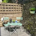 6 Pottery Cottages