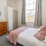 Apartment 6