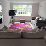 Smitten House 4 Bedroom Rhyl