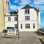 Shore Thing Beachfront Apartment Ramsgate - Sleeps 4