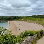 Broadhaven Cottage, Freshwater East, Pembs