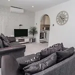 19 Cherry Park