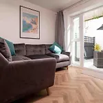 Lovely 4 Bed House Central Bournemouth