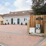 Sawtons Cottage 2