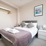 The I360 Flat, Penthouse, Sea View, Large Private Roof Terrace, Central Brighton 2 Bedroom, Up To 6 Guests