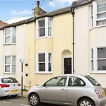 Stylish Modern Two Bedroom Fishermans Cottage Central Brighton