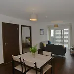 Modern, 2-Bedroom Central Southend Flat,9Th Floor