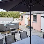 Host & Stay - Seagull Cottage