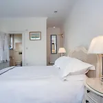 Bear'S Well Guest House