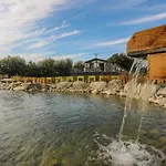 Fairview Lodge