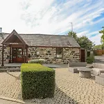 Fairview Lodge