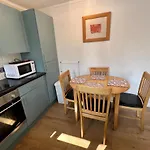 Cosy 2Bd Chalet St Ives Holiday Village