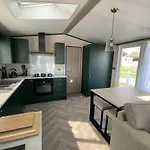 Riverwood Lodge