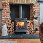 Cow And Cockle - Quirky Cottage In The Centre Of Deal