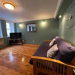 Brighton Seafront Tropical Two Bedroom Flat