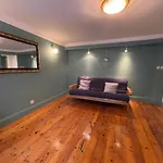 Brighton Seafront Tropical Two Bedroom Flat