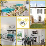 Lovely Heather House 1 Double 6 Single Beds