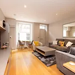Joivy Splendid Flat Near Edinburgh Castle