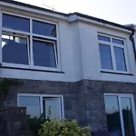 Beach House With Sea Views Over Saundersfoot Bay