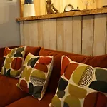 Beach House With Sea Views Over Saundersfoot Bay